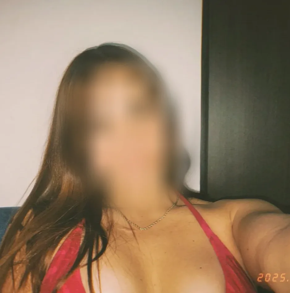 Lara, 26 años